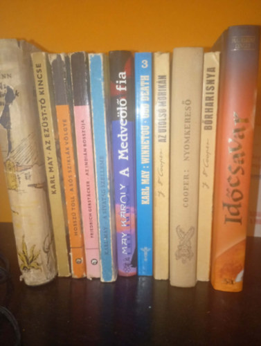 May Karl, Fenimore James Cooper, Ludwig Renn, Hosszú Toll, Friedrrich Gerstacker - ---