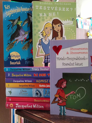 Chris d'Lacey, Siobhn Parkinson, Kate Saunders Jacqueline Wilson - KNYVMENT AJNLAT, 10 db ifjsgi regny, Matek+ Kt getnival boszorkny +Testvrek?! Na ne!+ Tracy Baker trtnete+ Ki mer tbbet+ Komisz lnyok+ Ketts jtszma+ Jgszikra+ Aludj nlunk!+ Lola Rose