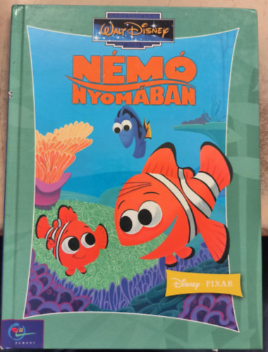 N�m� nyom�ban (Klasszikus Walt Disney mes�k 40.)