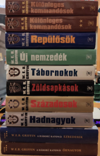 W. E. B. Griffin - A hbor katoni 1-9. (10 ktetben) / Hadnagyok, Szzadosok, rnagyok, Ezredesek, Zldsapksok, Tbornokok, j nemzedk, Replsk, Klnleges kommandsok I-II.