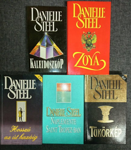 Danielle Steel - (5db) Danielle Steel romantikus k�nyvcsomag:  Kaleidoszk�p / Zoya / Hossz� az �t haz�ig / Naplemente Saint Tropez-ban / T�k�rk�p