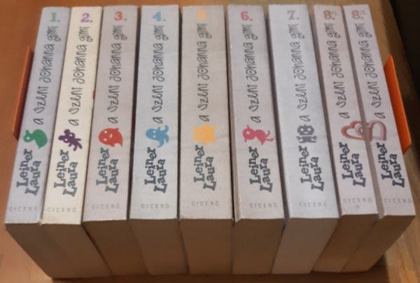 Leiner Laura - A Szent Johanna gimi sorozat 1-8. ( 9 k�tetben)