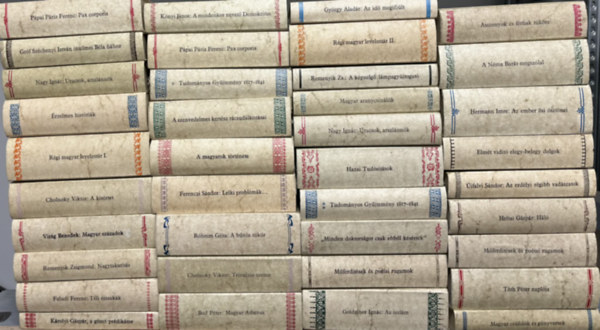 false - 38 db a Magyar H�rmond� sorozatb�l