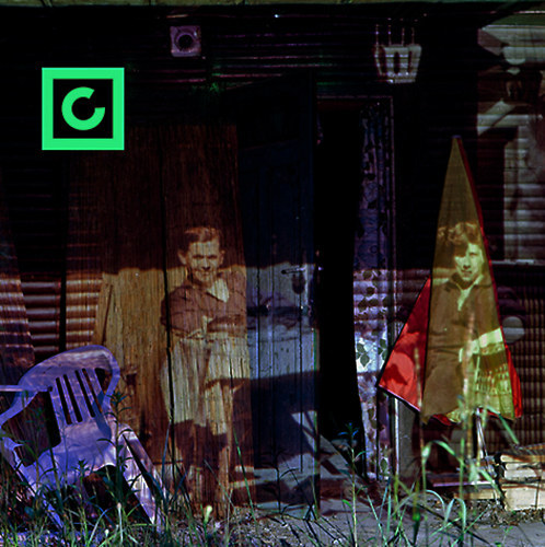 Uhl Gabriella (szerk.) - Kortárs Vetített Képek kiállítás. Capa projekt. Capa Kortárs Fotográfiai Központ 2013 december2.-31.