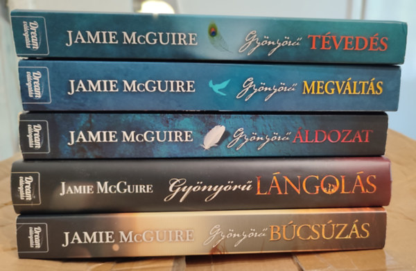 Jamie McGuire - Maddox testvrek sorozat 1-5. (Gynyr tveds, Gynyr megvlts, Gynyr ldozat, Gynyr lngols, Gynyr bcszs)