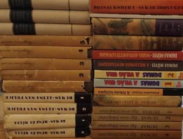 SZERZŐ Alexandre Dumas - 26db Alexandre Dumas könyv : Monte Cristo Grófja I-III - Luisa Nan Felice 1-2 - Húsz év múlva 1-2 - A három testőr - Emma Lyonna 1-2 - Mária Antoanette lovagjai - A milliomos menyasszony - A világ ura 1-2 - A fekete tulipán - Á jávor orvo