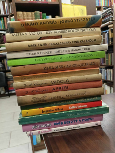 Jacqueline Wilson, J.F. Cooper, Mark Twain, Erich Kstner, Daniel Defoe May Karl - Knyvcsomag, 15 db, Ifjsgi knyvek (Jokk visszatr, Egy komisz klk naplja, Emil s a hrom iker, Huckleberry Finn, A dzsungel knyve, Vadl, Prri, Nyomkeres, Ketts jtszma, Robinson stb)