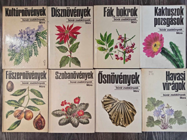 Búvár Zsebkönyvek - (8db) Búvár zsebkönyvek a növényvilágról: Kultúrnövények 1. / Dísznövények / Fák, bokrok / Kaktuszok, pozsgások / Fűszernövények / Szobanövények / Ősnövények / Havasi virágok