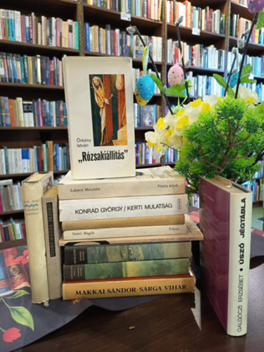 Dallos S�ndor, Fen�kel Judit, Szab� Magda:, Szab� Magda, Szerb Antal, Galg�czi Erzs�bet, Konr�d Gy�rgy, Lakatos Menyh�rt, �rk�ny Istv�n Makkai S�ndor - Magyar irodalom k�nyvcsomag 11 darabos K�NYVMENT� AJ�NLAT: S�rga vihar, Aranyecset �s A Nap szerelmese, Lev�l�ria, Pil�tus, A Pendragon legenda, �sz� j�gt�bla, Kerti mulats�g, F�st�s k�pek, "R�zsaki�ll�t�s", A kir�lyn� nyakl�m