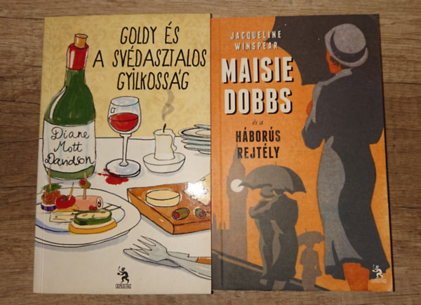 Jacqueline Winspear Diane Mott Davidson - 2 kiváló krimi: Masie Dobbs és a háborús rejtély, Goldy és a svédasztalos gyilkosság