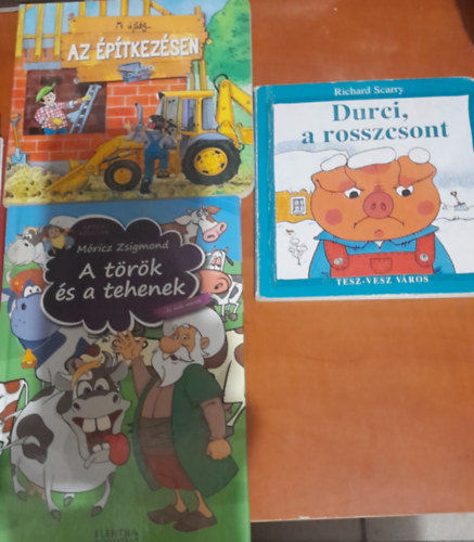 Móricz Zsigmond Richard Scarry - 3 db mesekönyv: Mi újság... az építkezésen, A török és a tehenek és más mesék, Durci, a rosszcsont (Richard Scarry)