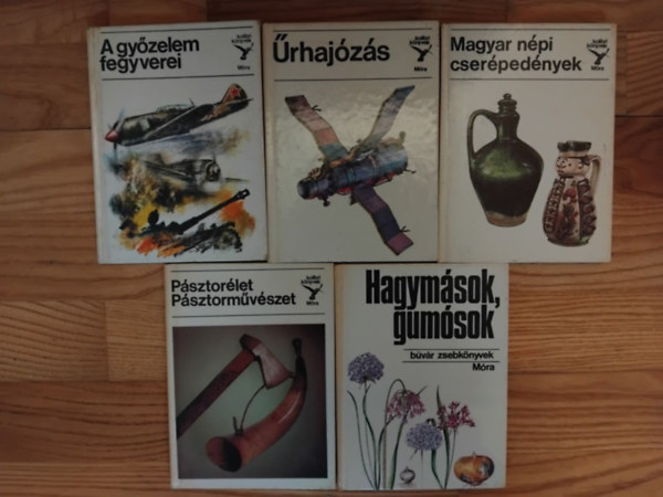 Dr. Endrdi Seb  Brth Jnos  Kordos-Kolozsvri  Matthaeidesz-Kondor  Tth Lornd  S. Kovcs Ilona  Kelnyi-Kiss  Kresz-Kvr  Kondor Lajos  Nagy Istvn Gyrgy  Blint-Mandel  Matthaeid - 5db Bvr zsebknyv :  A gyzelem fegyverei - rhajzs - Magyar npi cserpednyek - Psztor let, Psztormvszet - Hagymsok, gumsok