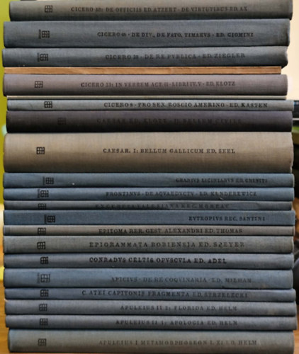 C. Atei Capitonis, Apicius, Conradius Celtis, Eutropius, Frontinus, Granius Licinianus, C.Julius Caesar, Marcus Tullius Cicero Apuleius - Bibliotheca Teubneriana - 5. könyvcsomag (21 kötet)
