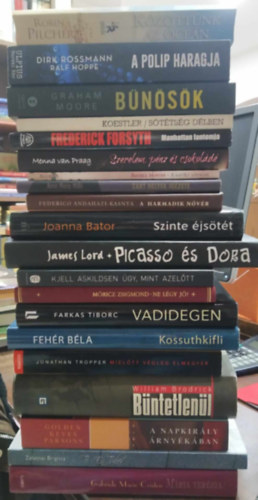 Farkas Tiborc, Joanna Bator, Frederick Forsyth, Arthur Koestler, Dirk Rossmann, Robin Pilcher, könyvcsomag, Graham Moore, James Lord, Kjell Askildsen, Móricz Zsigmond, Farkas Tibor, Wi Fehér Béla - 20 db mű KÖNYVMENTŐ AJÁNLAT: Mária Terézia+ Te meg Én Tükör+ A Napkirály árnyékában+ Büntetlenül+ Mielőtt végleg elmegyek+ Kossuthkifli+ Vadidegen+ Ne légy jó!+ Úgy, mint azelőtt+ Picasso és Dora+ Szinte éjsötét+ A harmadik n
