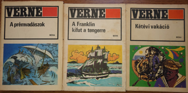 Jules Verne - 3 k�nyv Jules Verne-t�l: A pr�mvad�szok, A Franklin kifut a tengerre, K�t�vi vak�ci�