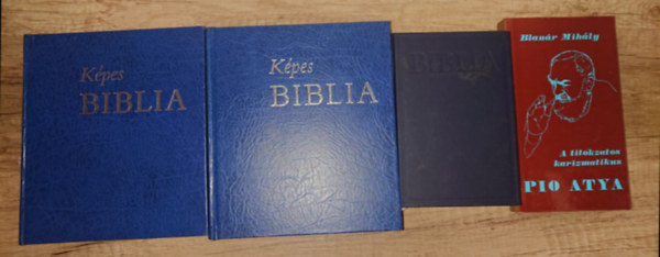 Bibliacsomag + ajándékkönyv Pio atyáról: Képes Biblia 1-2., Biblia + A titokzatok karizmatikus - Pio atya