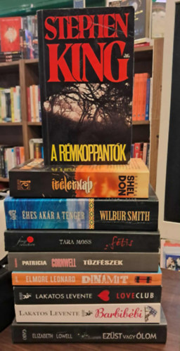 Sidney Sheldon, Wilbur Smith, Tara Moss, Patrica Cornwell, Elmore Leonard, Lakatos Levente, Elizabeth Lowell Stephen King - 9 db-os krimi KNYVMENT AJNLAT: A rmkoppantk, tletnap, hes akr a tenger, Ftis, Tzfszek, Dinamit, Loveclub, Barbibbi, Ezst vagy lom