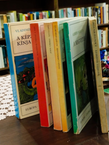 Carson McCullers, John Updike, Alejo Carpenter, Alberto Moravia, Dashiell Hammet Vladimir P�ral - Eur�pa zsebk�nyvek 6 darabos K�NYVMENT� AJ�NLAT: A k�pzelet k�nja, Mag�nyos vad�sz a sz�v, Ny�lcip�, Az id� h�bor�ja, A megvet�s, A m�ltai s�lyom