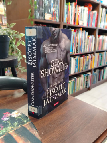 Gena Showalter - Éjsötét játszmák