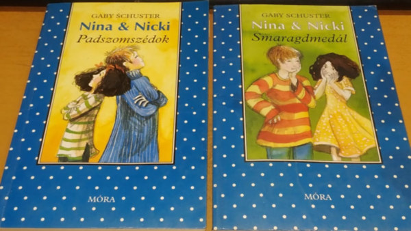 Gaby Schuster - 2 db Nina & Nicki: Padszomsz�dok (1.) + Smaragdmed�l (2.)