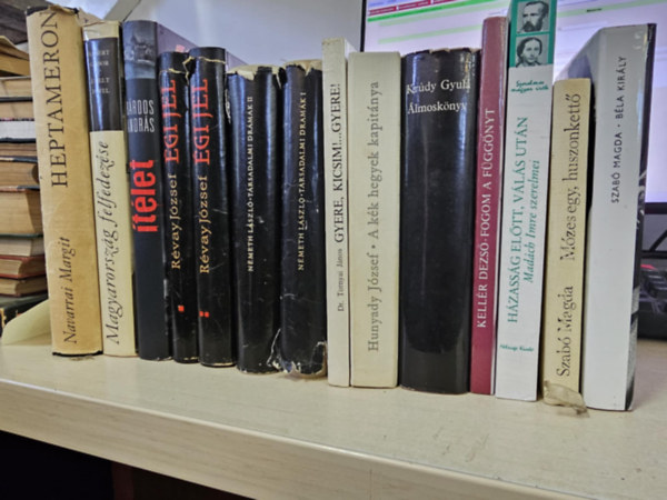 Albert Gbor, Brdos Andrs, Rvay Jzsef, Nmeth Lszl, Hunyady Jzsef, Dr. Tornyai Jnos, Kellr Dezs, Krdy Gyula, Szab Magda:, Szab Magda Navarrai Margit - 12db magyar irodalom, KNYVMENT AJNLAT: Heptameron+ Emelt fvel+ tlet+ gi jel I-II+ Trsadalmi drmk I-II+ A kk hegyek kapitnya+ Gyere, Kicsim... Gyere+ Hzassg eltt, vls utn (Madch szerelmei)+ Fogom a fggnyt+ l