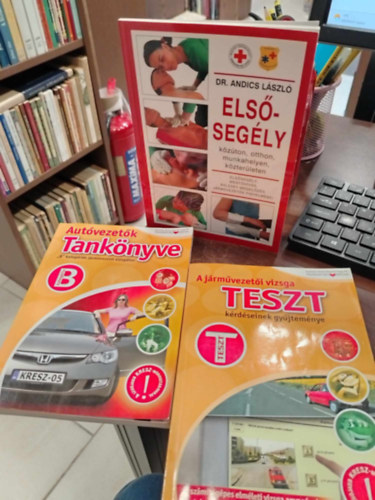 Autvezetk tanknyve, 3 db. A Jrmvezeti vizsga Teszt krdseinek gyjtemnye+Autvezetk tanknyve B+Elssegly(Dr. Andics Lszl)