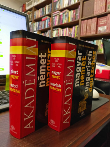Hal�sz El�d - F�ldes Csaba - Uzonyi P�l - Akad�miai N�met-Magyar k�zisz�t�r (Handw�rterbuch) + Magyar-N�met sz�t�r (W�rterbuch)