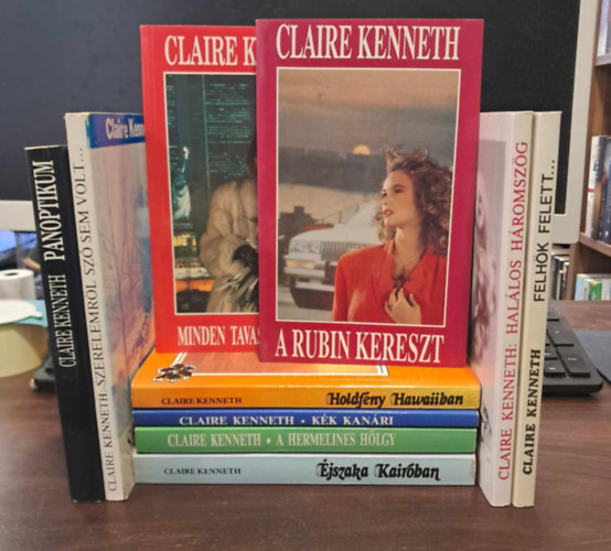 Claire Kenneth - 10 db-os Claire Kenneth K�NYVMENT� AJ�NLAT: Minden tavasz v�get�r..., �jszaka Kair�ban, A hermelines h�lgy, K�k kan�ri, Holdf�ny Hawaiiban, A rubin kereszt, Panoptikum, Felh�k felett..., Szerelemr�l sz� sem volt...,Hal�los h�romsz�g