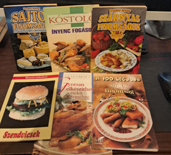 Torz� Elza  Hargitai Gy�rgy (szerk.) - 6 db-os szak�csk�nyv K�NYVMENT� AJ�NLAT: A 100 legjobb sajtos finoms�g+Szendvicsek+Sz�rnyas finoms�gok+K�stol�/�nyenc fog�sok+Sajtos finoms�gok+Gyorsan elk�sz�thet� �telek 2 szem�lyre