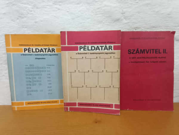 Sz�mviteli tank�nyvcsomag