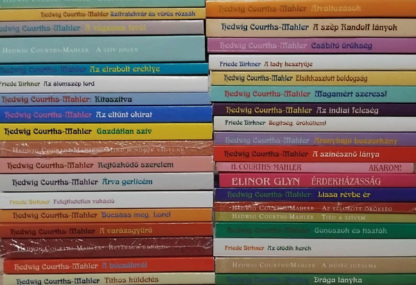 SZERZ� Hedwig Couths-Mahler - 37db Hedwig Couths-Mahler k�nyv : Rejt�zk�d� szerelem - �rva gerlic�m - Felejthetetlen vak�ci� - Bocs�ss meg, Lore - A var�zsgy�r� - Retzbach �rn�je - A b�cs�lev�l - Titkos k�ldet�s - Az �lomsz�p lord - Kitasz�tva - Az elt�nt o