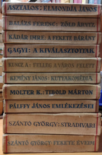 Bal�zs Ferenc, K�d�r Imre, Gagyi L�szl�, Kuncz Alad�r, Kem�ny J�nos, P�lffy J�nos, ...�s m�g sokan m�sok Asztalos Istv�n - 10 db Sz�pm�ves: A fekete b�r�ny; A kiv�lasztottak; Elmondja J�nos; Fekete �veim; Felleg a v�ros felett; Kutyakom�dia; P�lffy J�nos eml�kez�sei; Stradivari; Tibold M�rton; Z�ld �rv�z