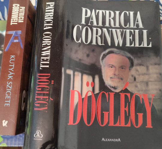 Patricia Cornwell - DGLGY, Kutyk szigete, 2db krimi