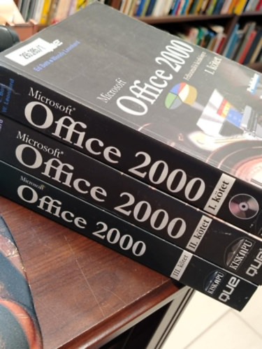 Ed Bott; Leonhard Woody - Microsoft Office 2000 Felhasználói kézikönyv I-III.