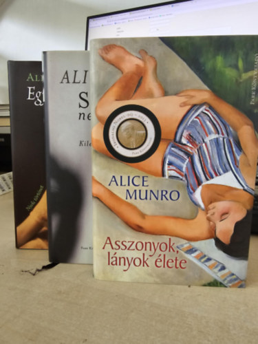 Alice Munro - Szeret, nem szeret + Egy jraval n szerelme + Asszonyok, lnyok lete (3 ktet)