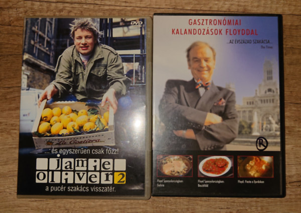 Floyd Jamie Oliver - 2 angol mesterszak�cs gastron�miai kalandjai DVD-n: Gaszttron�miai kalandoz�sok Floyddal, ....�s egyszer�en csak f�zz - a puc�r szzak�cs visszat�r