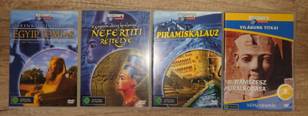 4 DVD az �kori Egyiptomr�l: Egyiptom elt�nt kir�lyn�ja - Nefretiti rejt�lye, Egyipromiak, Piramiskalauz, II. Ramszesz uralkod�sa