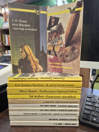 Ken Follett, J.H. Chase, Erle Stanley Gardner, Ellery Queen, Ed McBain, Arthur Conan Doyle, Mika Waltari, P.D. James Georges Simenon - 12 db krimi, KÖNYVMENTŐ AJÁNLAT: Maigret Vichyben, A Modigliani-botrány, Miss Blandish nem kap orchideát, A sánta kanári esete, Gyilkosság a Spanyol-fokon, Karácsonyi ajándékok, Sherlock Holmes emlékiratai, Az alázatos zsaroló esete,