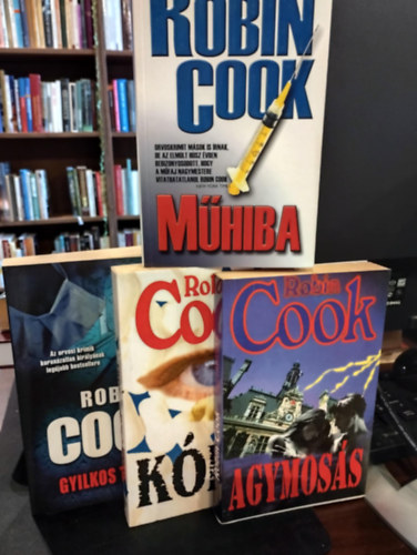 Robin Cook - Robin Cook knyvcsomag 4 darabos KNYVMENT AJNLAT: Gyilkos terpia, Kma, Agymoss, Mhiba