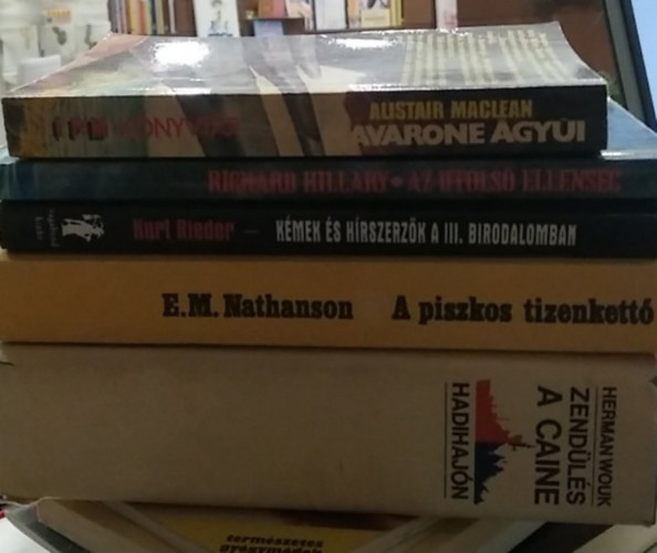 Richard Hillary, Kurt Rieder, Alistar MacLean, Herman Wouk E. M. Nathanson - 5 db-os KÖNYVMENTŐ AJÁNLAT, háborús: Zendülés a Caine hadihajón+ A piszkos tizenkettő+ Az utolsó ellenség+ Kémek és hírszerzők a III. Birodalomban+ Navarone ágyúi