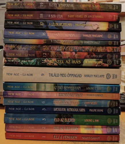 desvz Kiad - 16 db new age, desvz ktet: lj a fnyben; let az let utn; ld az leted; Kapcsolatok, asztrolgia, karma; rezd jl magad; A teremt kpzelet; At er benned van; Talld meg nmagad; Beszl az rs; Gygytsd meg az elmd