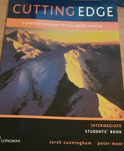 Peter Moor Sarrah Cunningham - Cutting Edge Intermediate Student's Book - a practical approach to task-based learning