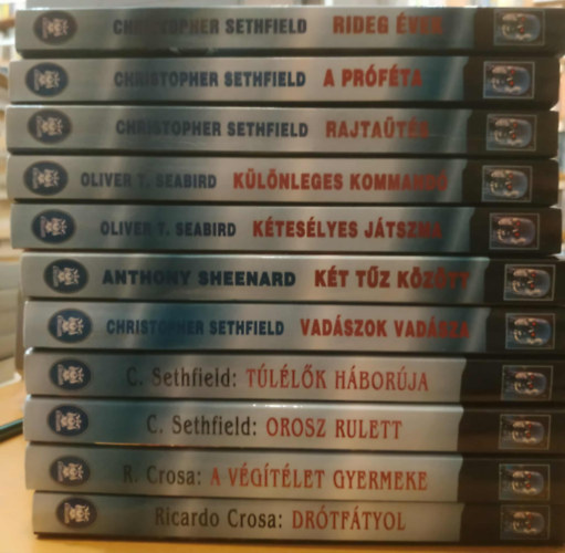 Oliver T. Seabird, Anthony Sheenard, Ricardo Crosa Christopher Sethfield - 11 db Hal�loszt� 2029: Rideg �vek; A pr�f�ta; Rajta�t�s; K�l�nleges kommand�; K�tes�lyes j�tszma; K�t t�z k�z�tt; Vad�szok vad�sza; T�l�l�k h�bor�ja; Orosz rulett; A v�g�t�let gyermeke; Dr�tf�tyol