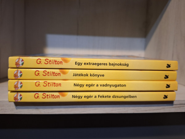 Geronimo Stilton - 4 ktet egytt: Egy extraegeres bajnoksg + Jtkok knyve + Ngy egr a Vadnyugaton + Ngy egr a Fekete dzsungelben