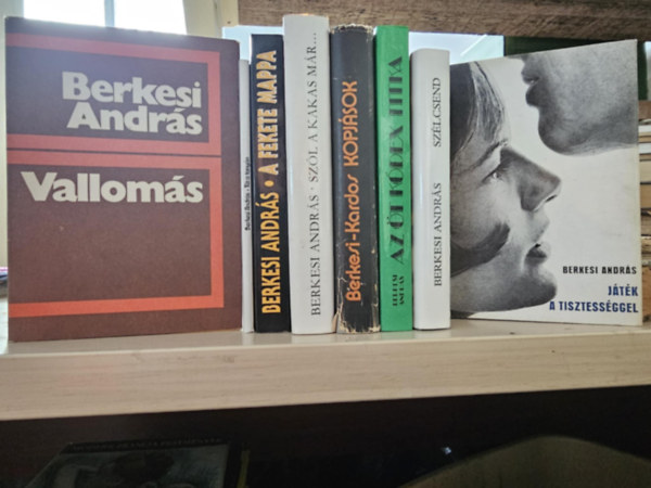 Berkesi András - 8db Berkesi kötet, KÖNYVMENTŐ AJÁNLAT: Vallomás+ Tűz a tanyán+ A fekete mappa+ Szól a kakas már+ Kopjások+ Az öt kódex titka+ Szélcsend+ Játék a tisztességgel