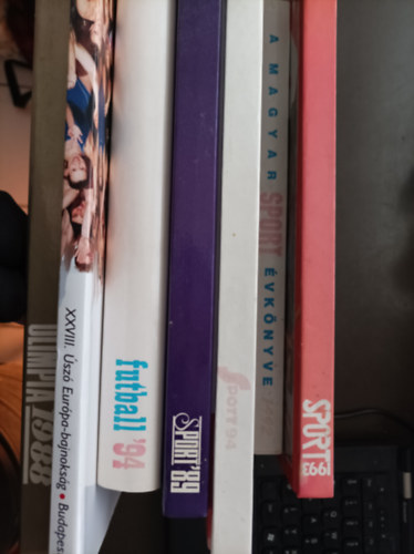 7dv Sportalbum: Sport 1988; Sport '89; A magyar sport évkönyve 1992; Sport 1993; Sport 94; Futball '94; XXVIII. Úszó Európa-Bajnokság 2006