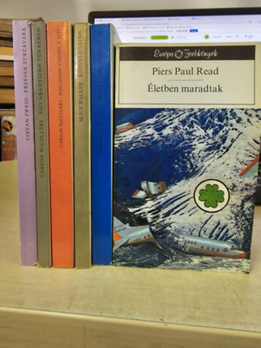 Carson McCullers, Alice Walker, Vercors, Piers Paul Read Stefan Zweig - 6db reg�ny, K�NYVMENT� AJ�NLAT: �rz�sek z�rzavara- Egy aranyszem t�kr�ben- Mag�nyos vad�sz a sz�v- Kedves J�isten- A tenger csendje- �letben maradtak