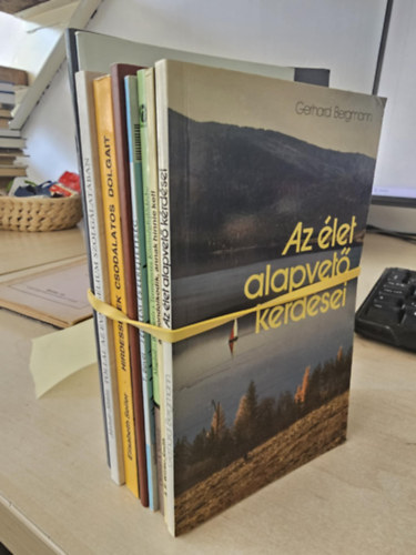 A.E. Wilder-Smith, Christian A. Schwarz, Theodor Bovet, Molnr Mikls, Elisabeth Seiler, E.W. Bullinger Gerhard Bergmann - 9db vallsi ktet, KNYVMENT AJNLAT: Az let alapvet krdsei+ Aki gondolkodik, annak hinnie kell+ Magtl- A termszetes nvekeds tja+ Flelem s elrejtettsg+ Isten munkja a csald letben+ Hirdesstek csodlatos dolg