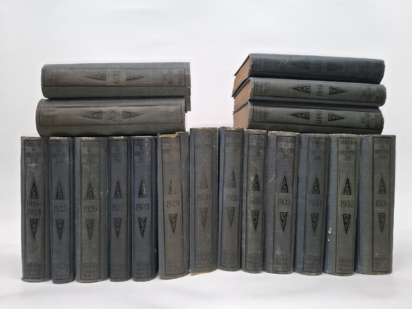 Uj D�ntv�nyt�r 1916-1942 (1938 hi�nyzik) 18 k�tet