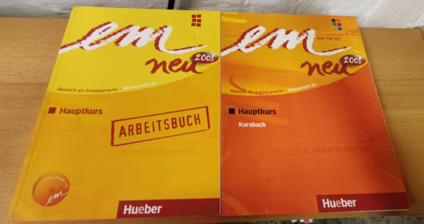 Em neu hauptkurs - Kursbuch (2008) und Arbeitsbuch